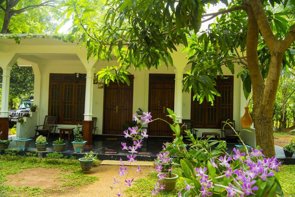 Sigiriya Flower Guest Екстер'єр фото